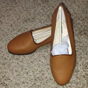Women's Trotters Tan Leather Shoes Liz Tumbled. NEW-Retail $109.95.